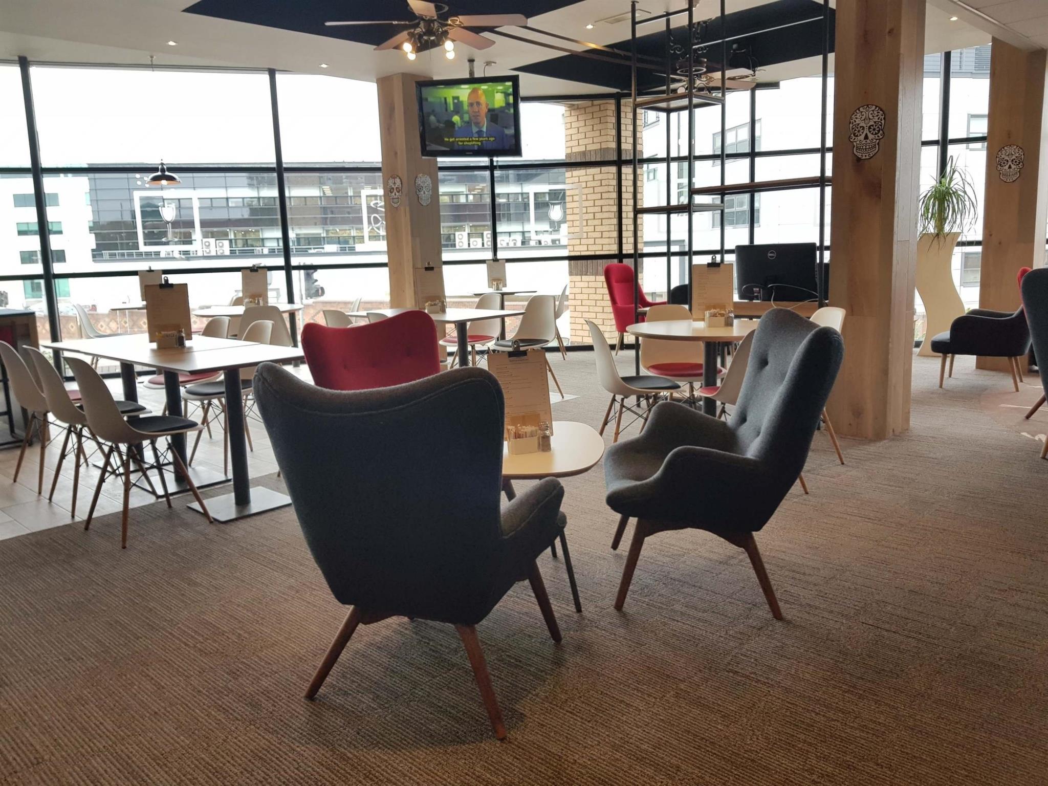 Ibis Лестер Экстерьер фото