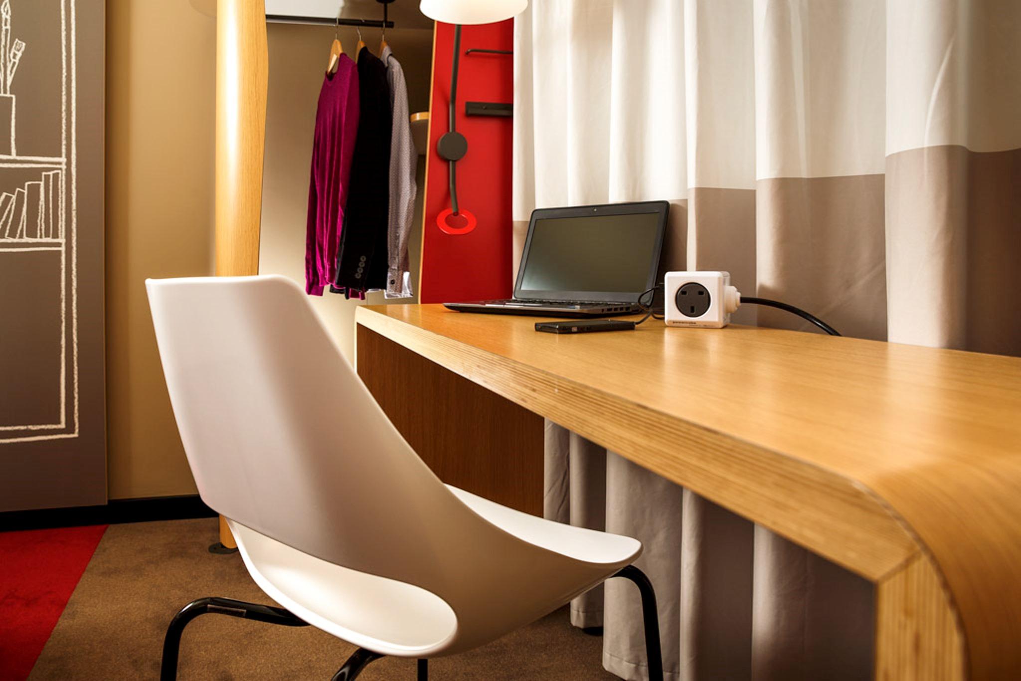 Ibis Лестер Экстерьер фото